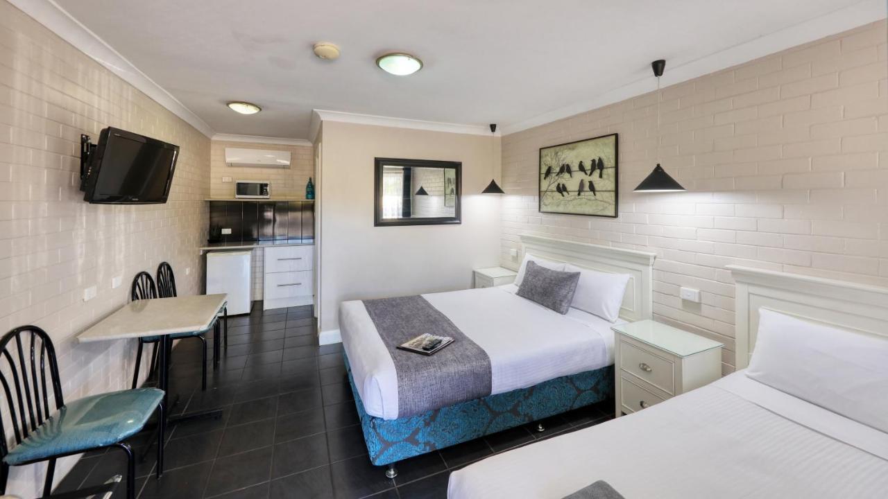 Country Leisure Motor Inn Dubbo Extérieur photo