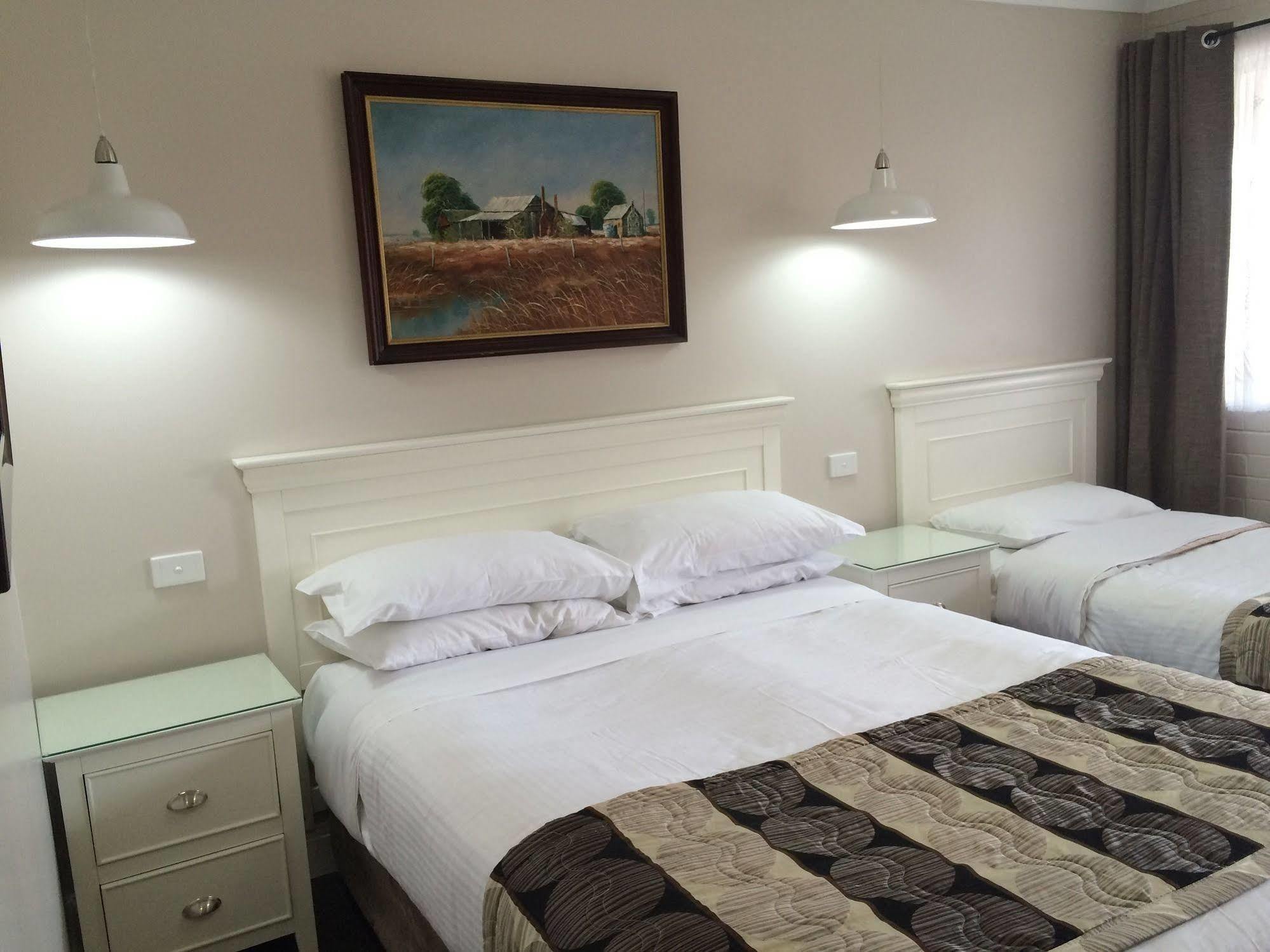 Country Leisure Motor Inn Dubbo Extérieur photo